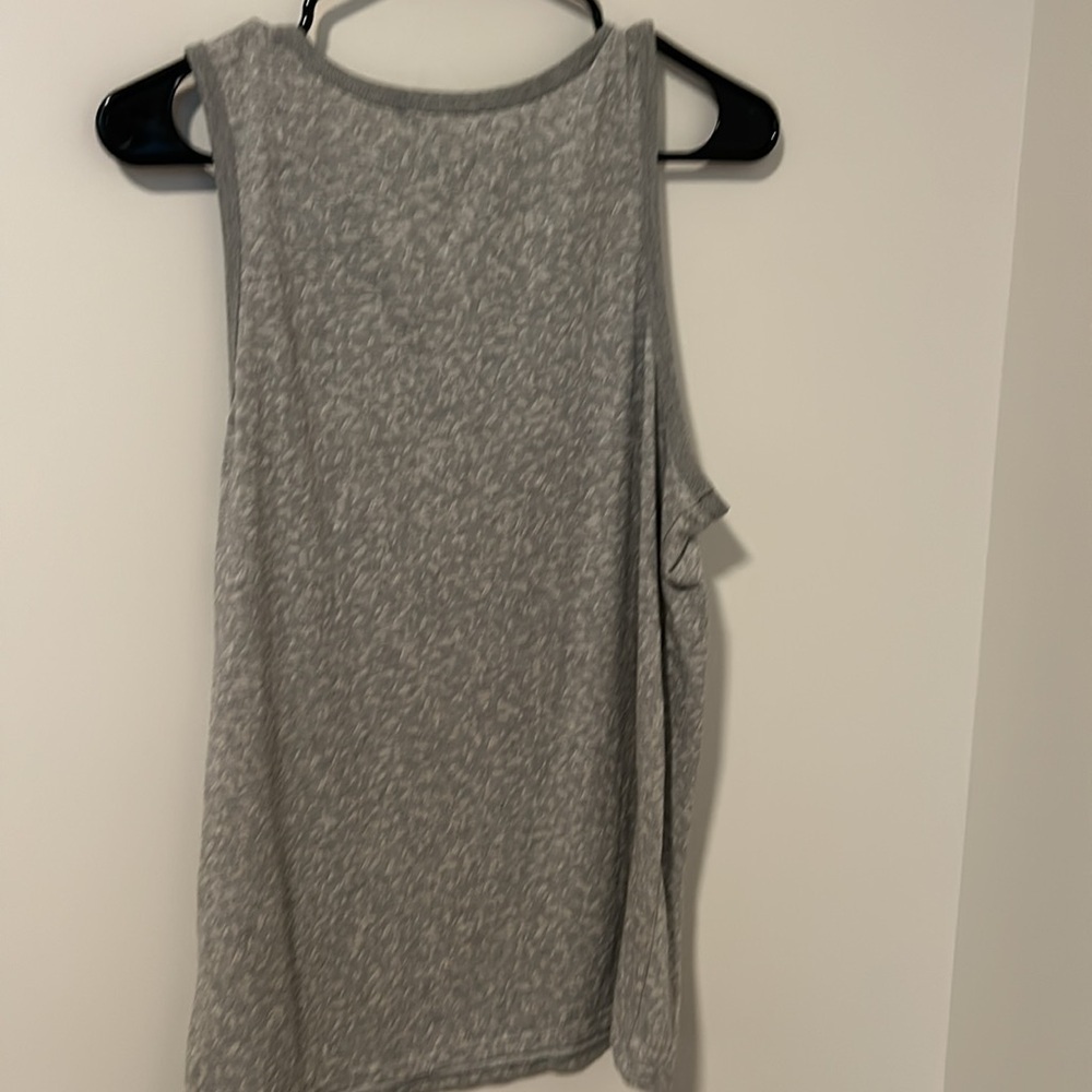 Men’s Nike Drifit Basketball Gray Tee Size Medium - Picture 4 of 4